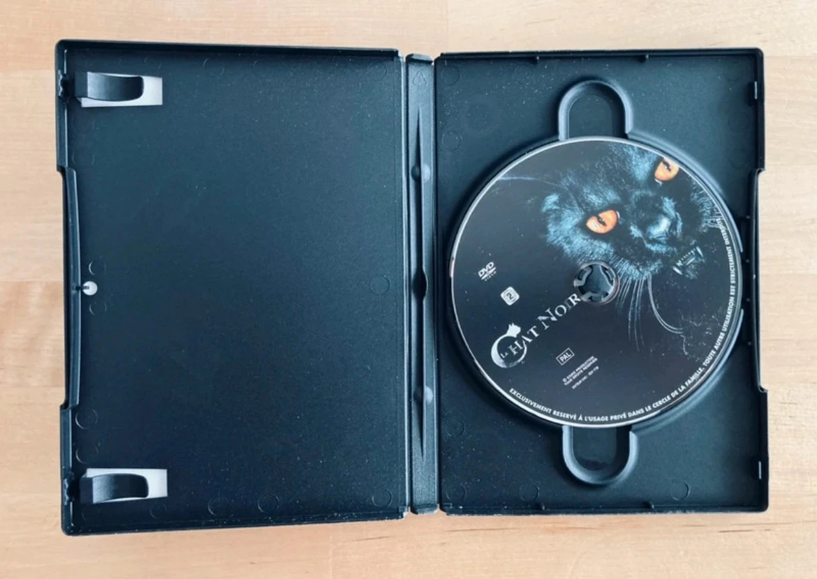 DVD Le Chat Noir de Stuart Gordon. – photo 2